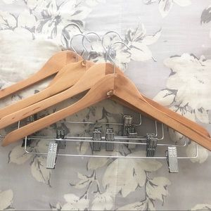 WOOD HANGERS